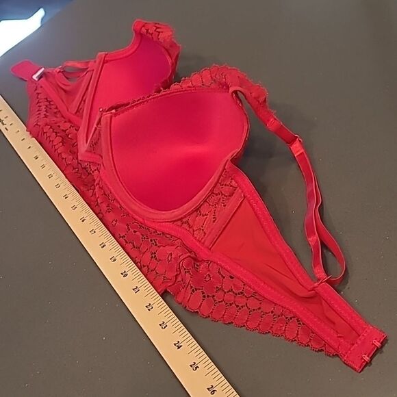 ADRIENNE  Vittavini  sz 36C red lace lightly padded bra - Picture 7 of 7